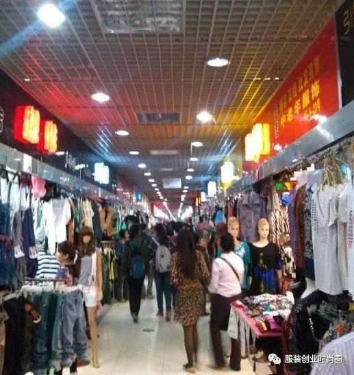 服裝批發市場拿貨攻略 如何挑選靠譜供貨商與高效進貨